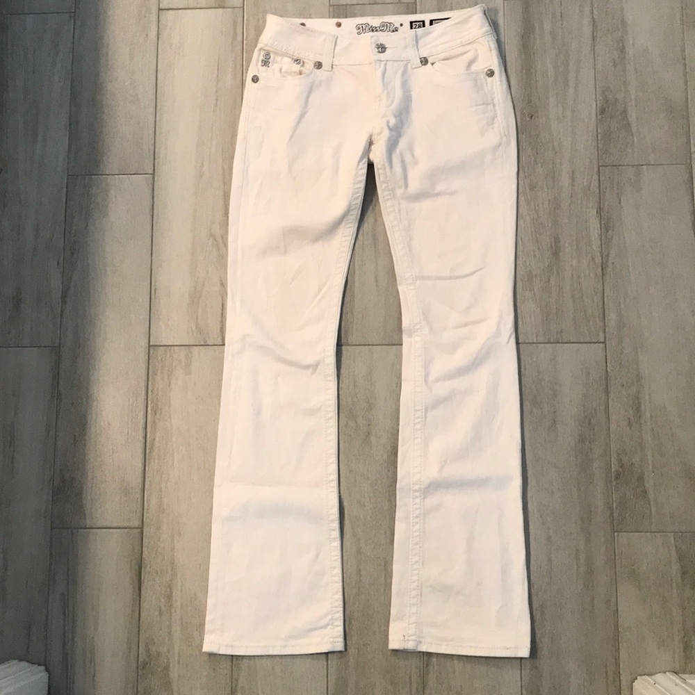 Miss Me white jeans size 28. Boot cut.
